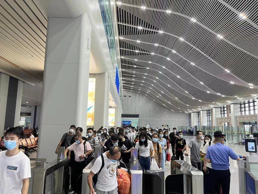 平谭机场深圳北站包车接送