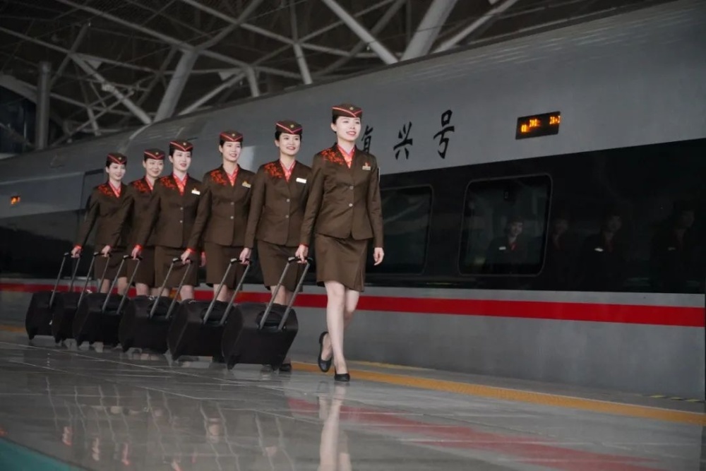 平谭机场深圳北站包车