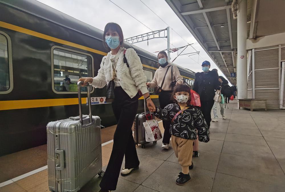 平谭机场深圳北包车接送